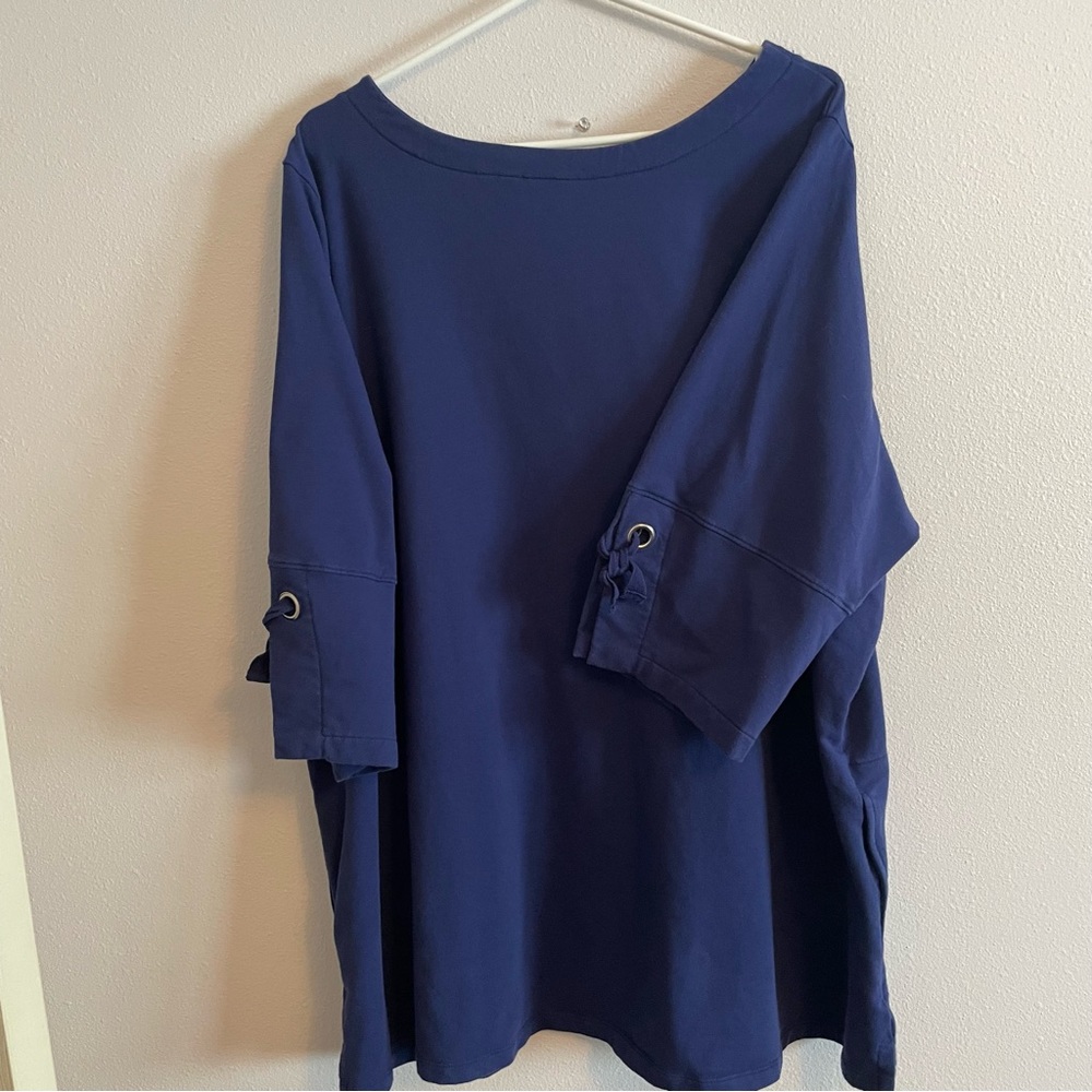 D&CO 3x ACTIVE BLUE TOP WITH POCKETS. Very good condition